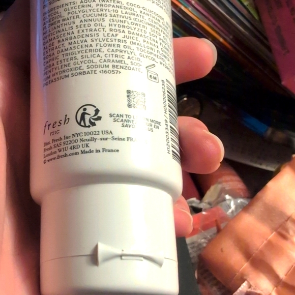 NEW FRESH Soy Face Cleanser For All Skin Rich In Amino Acids Types NWT NEW WITH - Picture 9 of 11